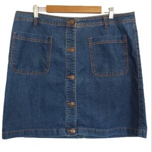 BACCINI Plus Size Blue Jean Denim Button Down Country Western Skirt with Pockets